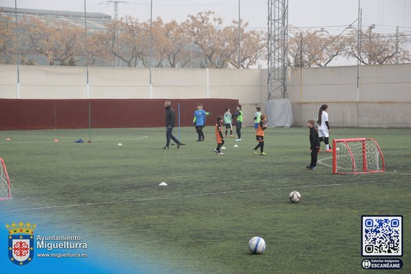 clinic futbol navidad 2024-Fuente imagen Area Comunicación Ayuntamiento de Miguelturra-002