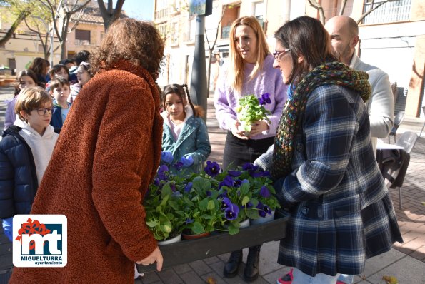 flores violetas-2023-11-24-Fuente imagen Área de Comunicación Ayuntamiento Miguelturra-033