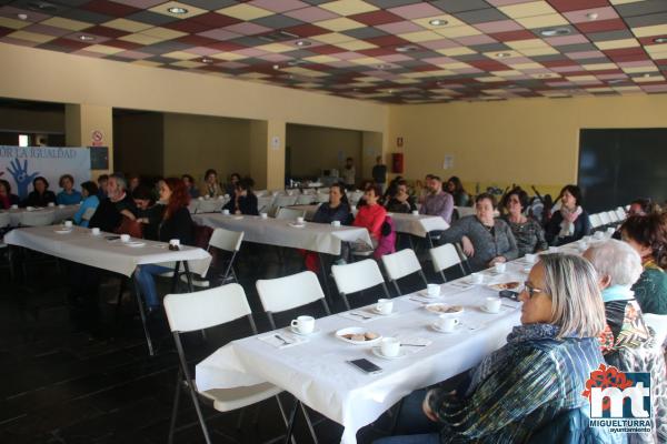 Cafe Tertulia sobre Igualdad de Genero - marzo 2017-Fuente imagen Area Comunicacion Ayuntamiento Miguelturra-026