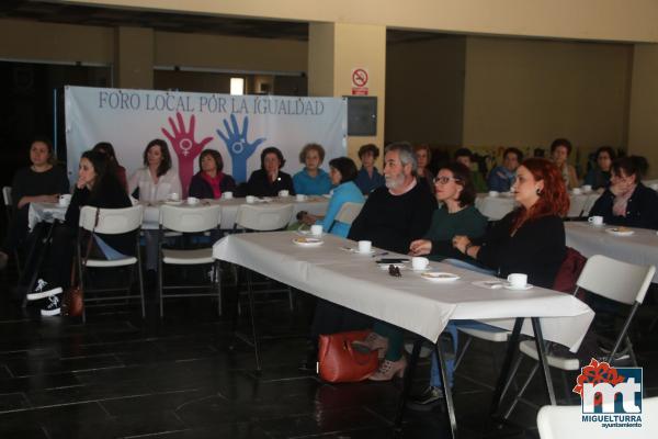 Cafe Tertulia sobre Igualdad de Genero - marzo 2017-Fuente imagen Area Comunicacion Ayuntamiento Miguelturra-029