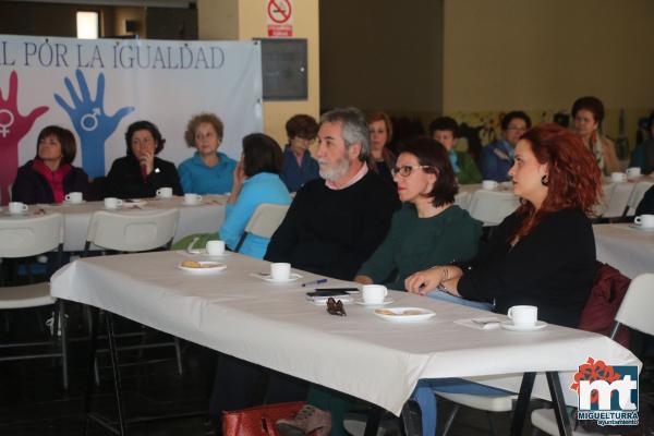 Cafe Tertulia sobre Igualdad de Genero - marzo 2017-Fuente imagen Area Comunicacion Ayuntamiento Miguelturra-031