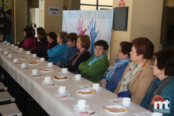 Cafe Tertulia sobre Igualdad de Genero - marzo 2017-Fuente imagen Area Comunicacion Ayuntamiento Miguelturra-037