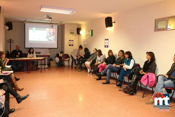 Actos contra la violencia genero 2016-Jornada contra la prostitucion-fuente Area de Comunicacion Municipal-003