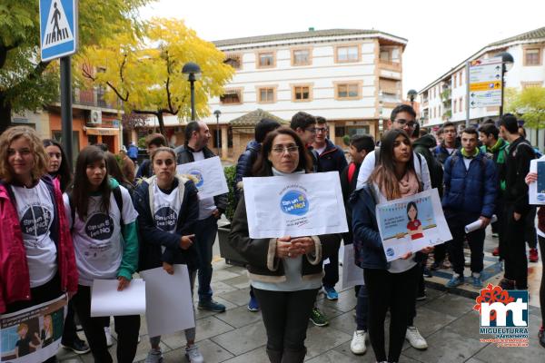 Actos contra la violencia genero 2016-Marcha contra la Violencia-fuente Area de Comunicacion Municipal-014