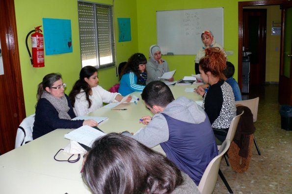 Curso de arabe y frances -Centro de la Mujer-2014-04-01-fuente Area de Comunicacion Municipal-12