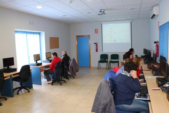 curso de informatica basica Ayuntamiento Miguelturra - diciembre 2015 - fuente Area de Comunicacion Municipal-05