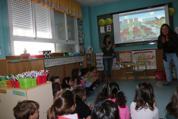 talleres de igualdad en enseñanza infantil-abril 2015-fuente Area Comunicacion Municipal-15