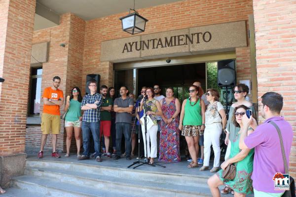 Bandera y apoyo institucional al colectivo LGTBI -2015-06-28-fuente Area de Comunicación Municipal-045