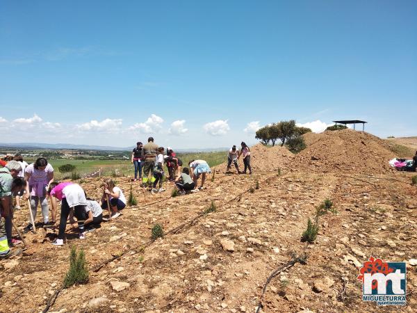 Escolares en San Isidro-Dia del Arbol-2019-Fuente imagen Area de Medio Ambiente del Ayuntamiento Miguelturra-036