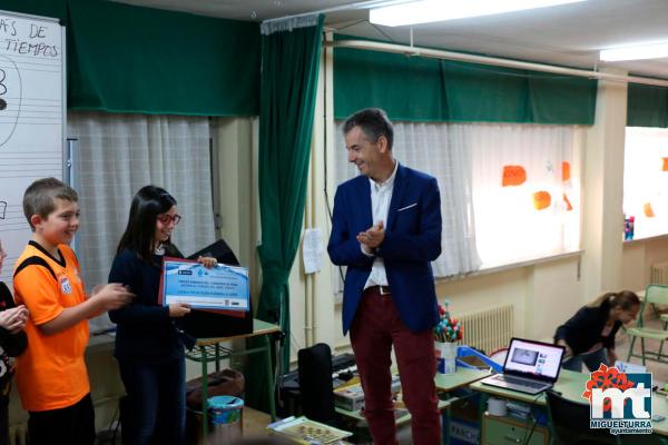 entrega diploma Aquona al Colegio Pradillo tercer premio concurso nacional del agua 2018-Fuente imagen Area Comunicacion Ayuntamiento Miguelturra-020