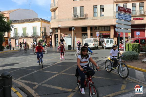 Informacion-conductores-as-y-Bici Paseo-Semana-Europea-Movilidad-2016-Miguelturra-fuente-Area-de-Comunicación-Municipal-050