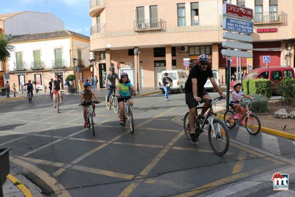 Informacion-conductores-as-y-Bici Paseo-Semana-Europea-Movilidad-2016-Miguelturra-fuente-Area-de-Comunicación-Municipal-054