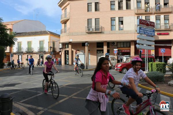 Informacion-conductores-as-y-Bici Paseo-Semana-Europea-Movilidad-2016-Miguelturra-fuente-Area-de-Comunicación-Municipal-063