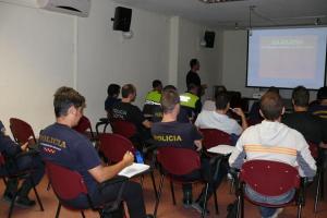 cursos policías 2009