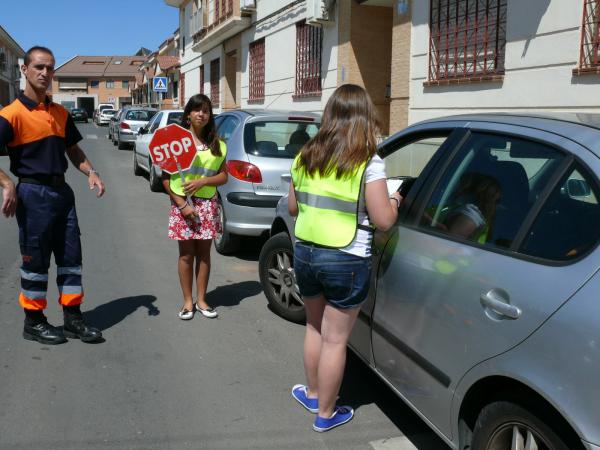 Parada infantil de Trafico. Proteccion Civil y CP Benito Perez Galdos-13-06-2011-fuente Area Comunicacion Municipal-008