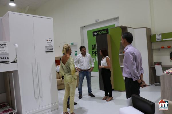 Visita institucional a la tienda de muebles Mymobel-2015-09-24-fuente Area de Comunicación Municipal-011