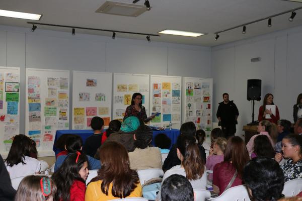 Premios concurso carteles y esloganes contra Absentismo Escolar-2015-03-12-fuente Area Comunicacion Municipal-18