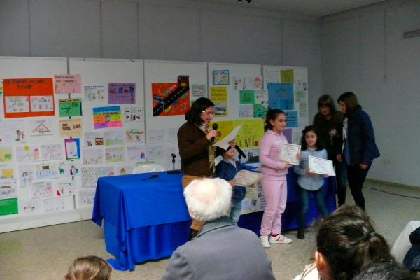 Entrega Premios Cuarto Concurso carteles y sloganes absentismo escolar-2014-02-27-fuente Area de Comunicacion Municipal-11