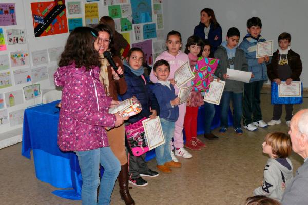 Entrega Premios Cuarto Concurso carteles y sloganes absentismo escolar-2014-02-27-fuente Area de Comunicacion Municipal-24