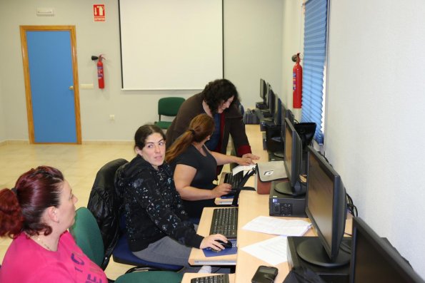 curso informatica basica servicios sociales miguelturra-2016-04-20-fuente area de comunicacion municipal-15