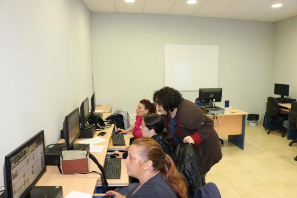 curso informatica basica servicios sociales miguelturra-2016-04-20-fuente area de comunicacion municipal-17