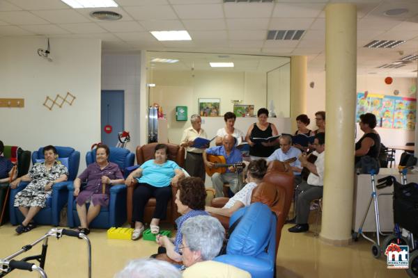 Coro y Rondalla de Miguelturra en el Centro de Día - 2016-07-26-fuente Area de Comunicación Municipal-006