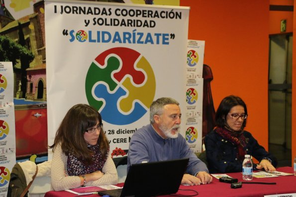 Jornadas Cooperacion Solidarizate-diciembre 2014-fuente Area Comunicacion Municipal-47