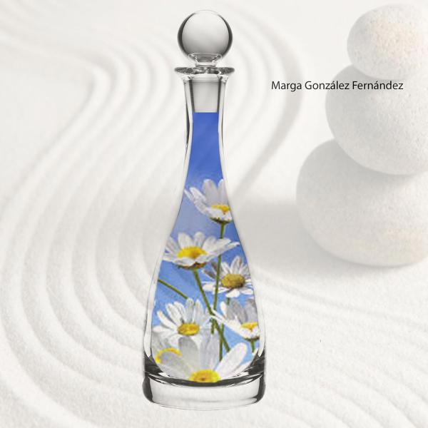 Botella de cristal con margaritas-Margarita González Fernández